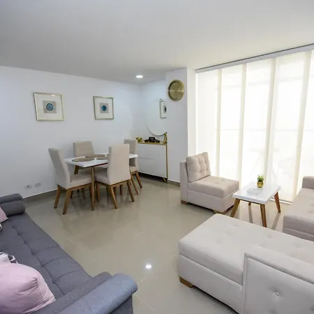 Ocean Drive 410 Apartment *
